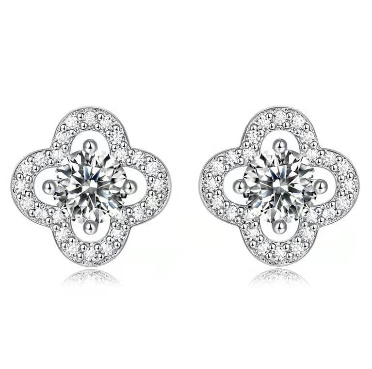 Boucles d’oreilles avec moissanites